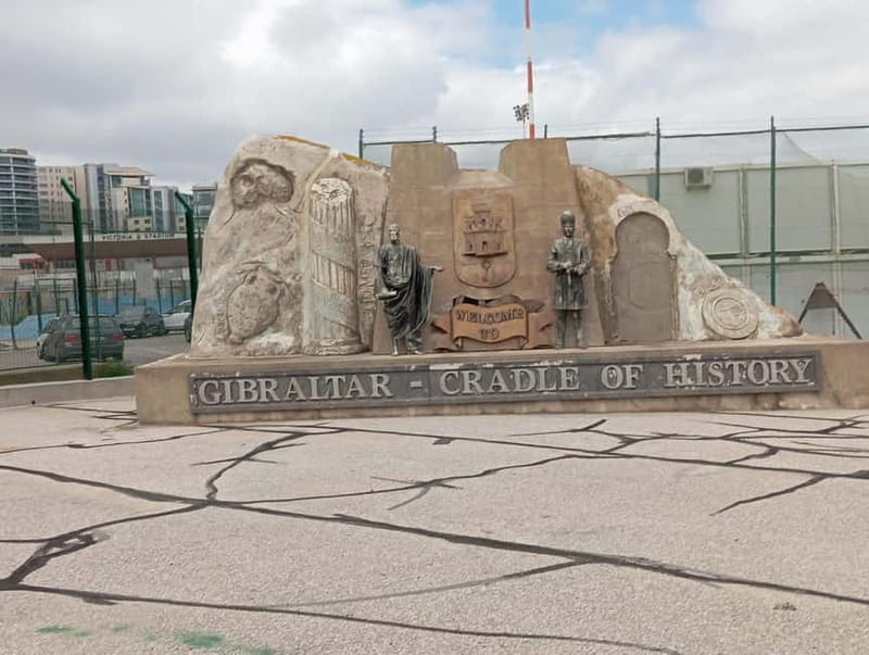 From Málaga: Gibraltar Day Trip - Rock of Gibraltar highlights: views, monkeys, caves, and famous landmarks