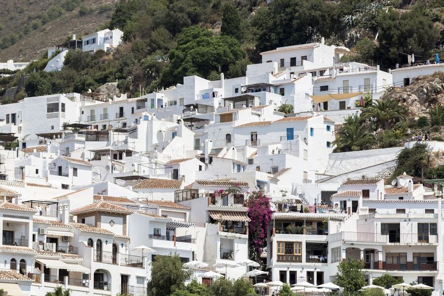 From Malaga: Nerja and Frigiliana Tour - Frigiliana and Nerja in one guided 8-hour day