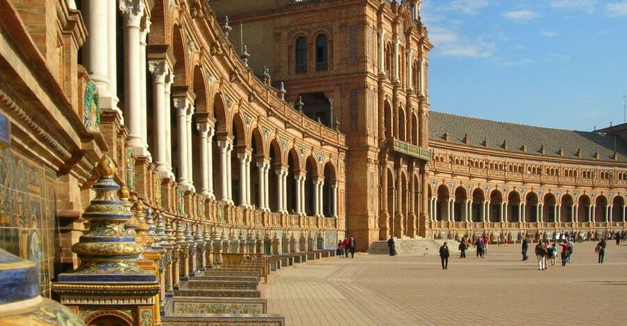 From Malaga: Private Seville, Alcazar and Cathedral Day Trip - The smart reason to do Seville by private day trip