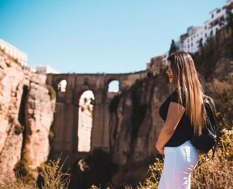 From Malaga: Ronda & Setenil de las Bodegas Guided Day Trip - Your free hours in Ronda: lunch, monuments, and viewpoint hunting