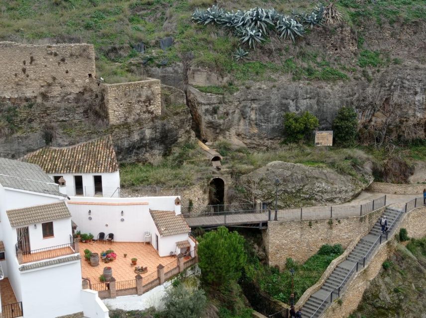 From Málaga: Ronda+Setenil de las Bodegas with Little Train - The Coach Ride: Comfort, Timing, and What to Watch For