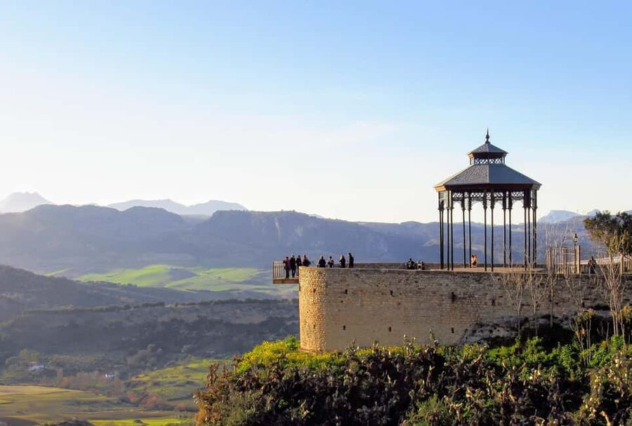 From Malaga: Ronda y Setenil de la Bodegas Day Trip by coach - Coach ride rhythm: pace, group size, and why the day doesn’t feel rushed
