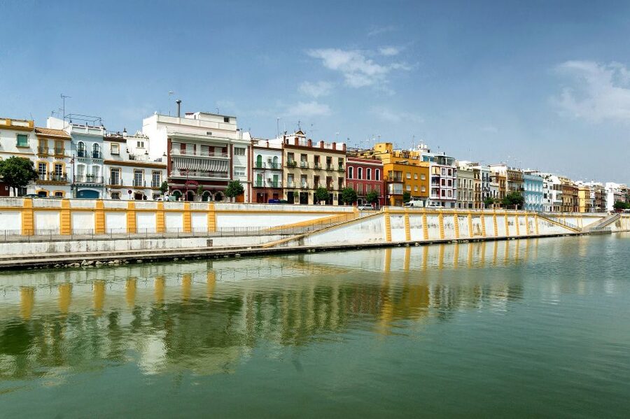 From Malaga: Seville Day Trip and Optional Monument Tickets - Why this Malaga to Seville day trip feels manageable