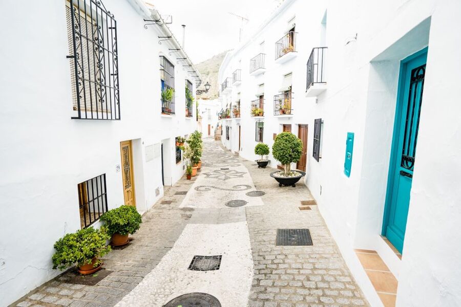 From Málaga: Skip-the-Line Nerja Cave and Frigiliana - Frigiliana and Nerja in one day: how the route actually feels