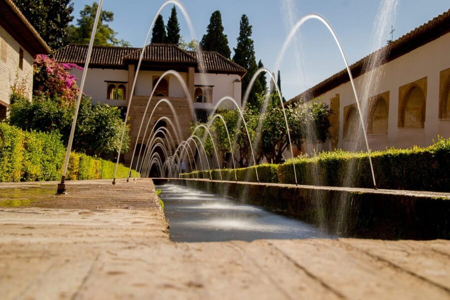 From Málaga: Sunset Alhambra Tour with Tickets - Sunset light at the Alhambra, what makes it different