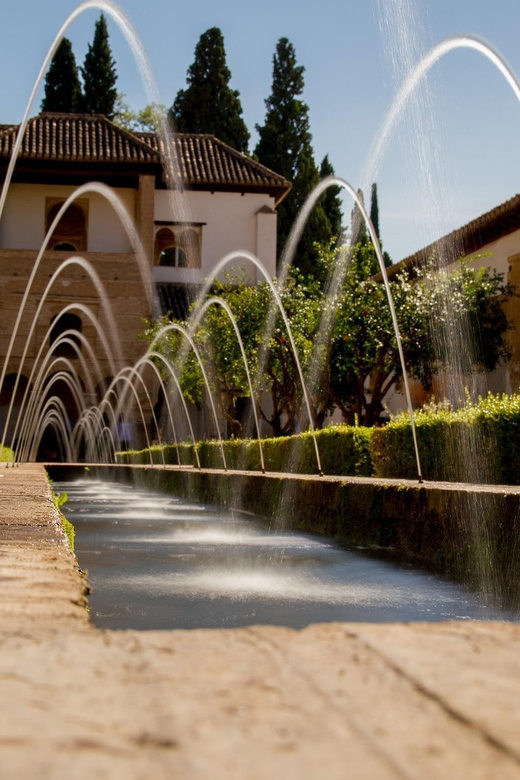 From Málaga: Sunset Alhambra Tour with Tickets - Stop by stop at Alhambra, what each place is for