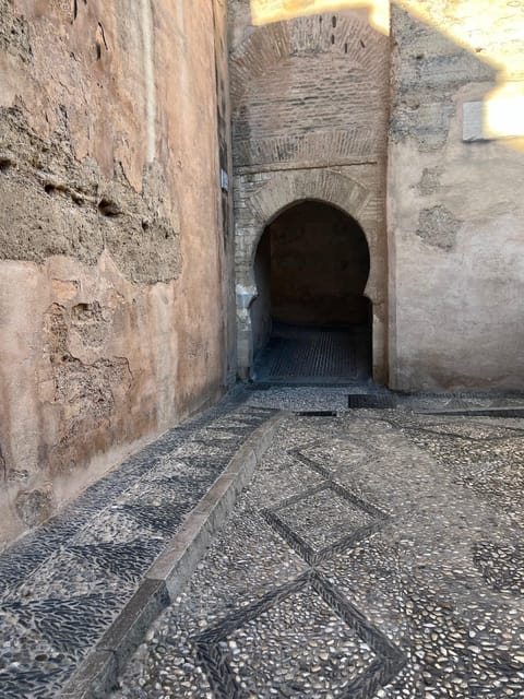 From Nerja/Almunecar: Granada Full-Day Trip - A 7-hour Granada day trip from the Costa Tropical