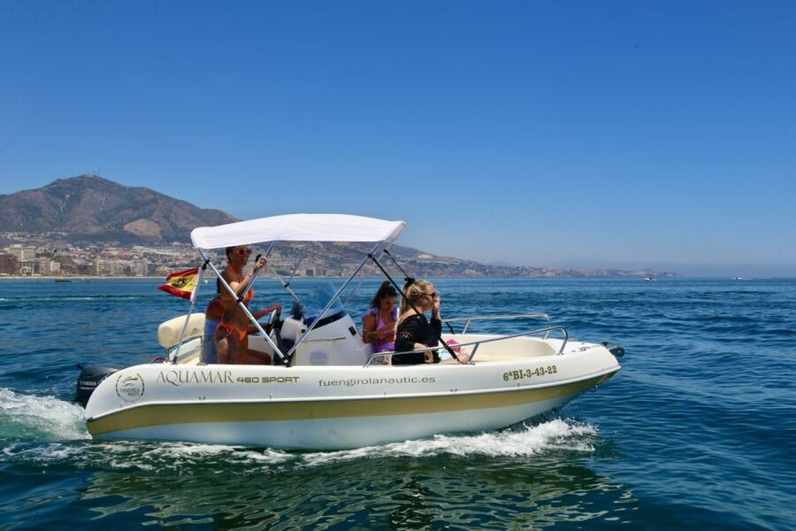 Fuengirola: 1- to 4-Hour Boat Rental - No License Needed - Captain training in Fuengirola, not a lecture