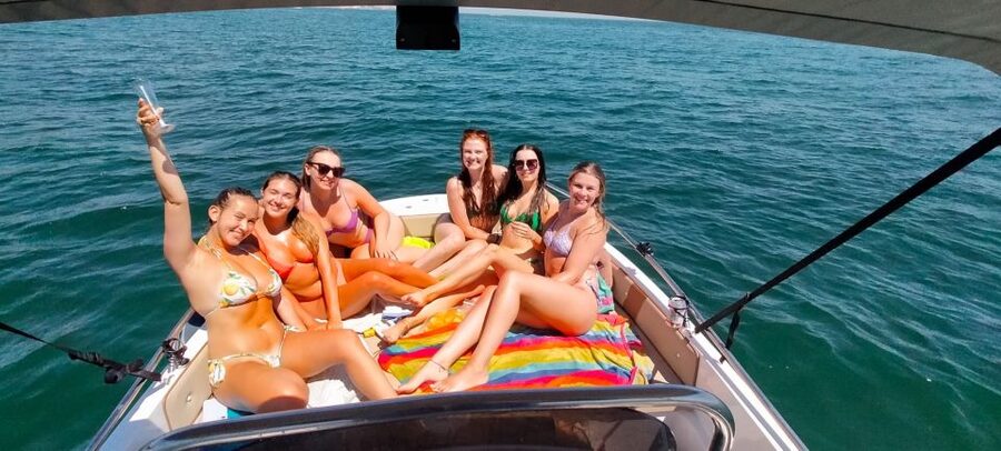 Fuengirola: Dolphin Watching Tour with Snacks and Drinks - Getting started at Amatisport Nautic: what to do before you step on board