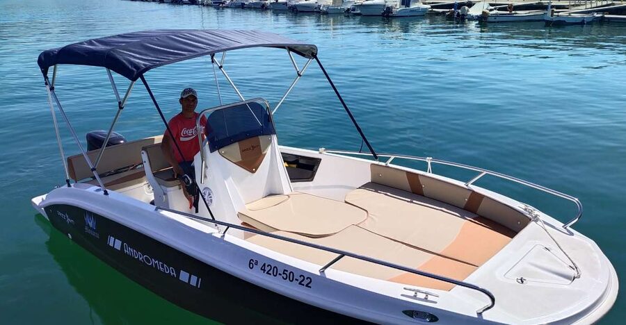 Fuengirola: Dolphin Watching Tour with Snacks and Drinks - Price and value: $41 for 2 hours plus food and drinks