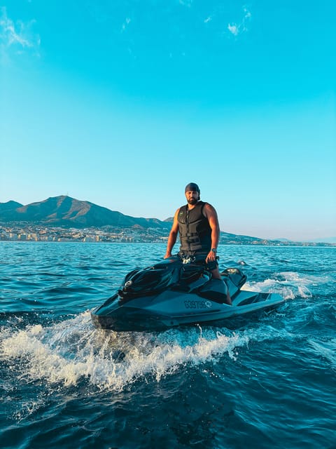 Fuengirola: Jet Ski Rental - H2: What the Coast Cruise Looks Like (Photo Stop, Swim Time, and Views)