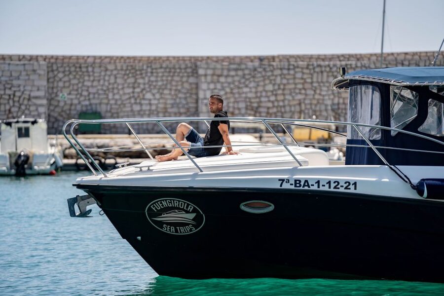 Fuengirola: Luxury Private Boat Rental With Skipper - Cruising the Costa del Sol: views, music, and a calm crew