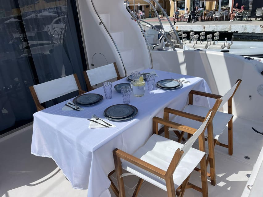 Fuengirola: Sunset Boat Tour - Cocktail Dinner & Champagne - Who This Tour Fits Best, and Who Might Want Something Else