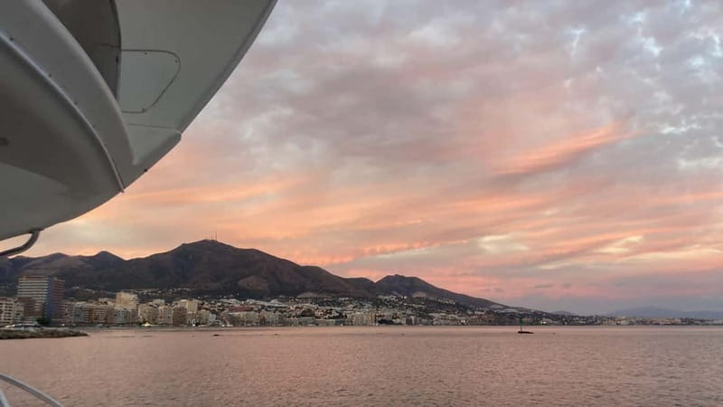 Fuengirola: Sunset Boat Tour - Cocktail Dinner & Champagne - Getting to the Boat: Speedboat Fuengirola, Then On Board