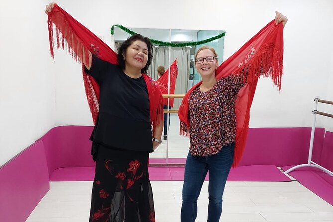 Fun, fast, flamenco: learn to dance flamenco rumba in 45 minutes - Should You Book This Flamenco Class in Malaga?