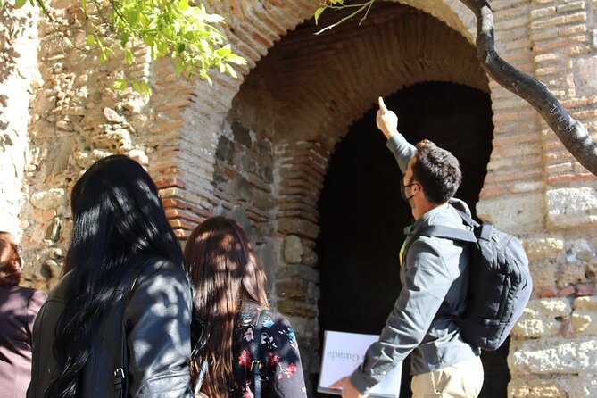Get to know Malaga like a Local : Private Walking Tour - Antigua Casa de Guardia Store: A Short Stop That Adds Texture