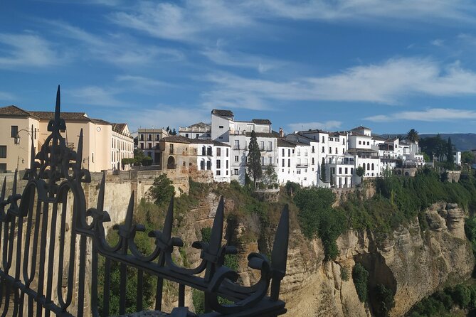 Guided tour of Ronda with an official guide - Mirador de Aldehuela and El Campillo: the last look before Plaza de España