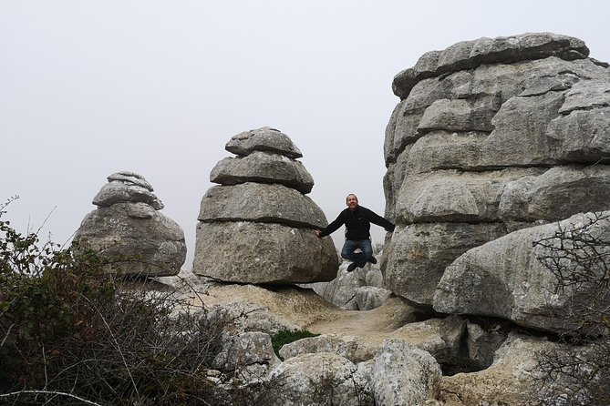 Guided tour of the Dolmens and El Torcal - The guide makes it click, Natacha, Justine, and Alvaro in the spotlight