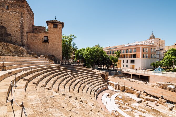 Half-Day Private Taxi Tour to Malaga Historic Center - Malaga Cathedral La Manquita in 30 Minutes: Worth the Ticket