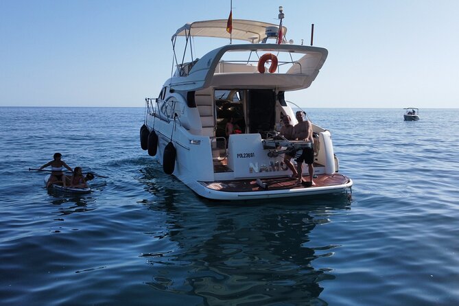 Luxury Yatch trips + Open Bar + Tapas + Paddle Surf + Snorkel - The crew vibe matters, and it can change the whole trip