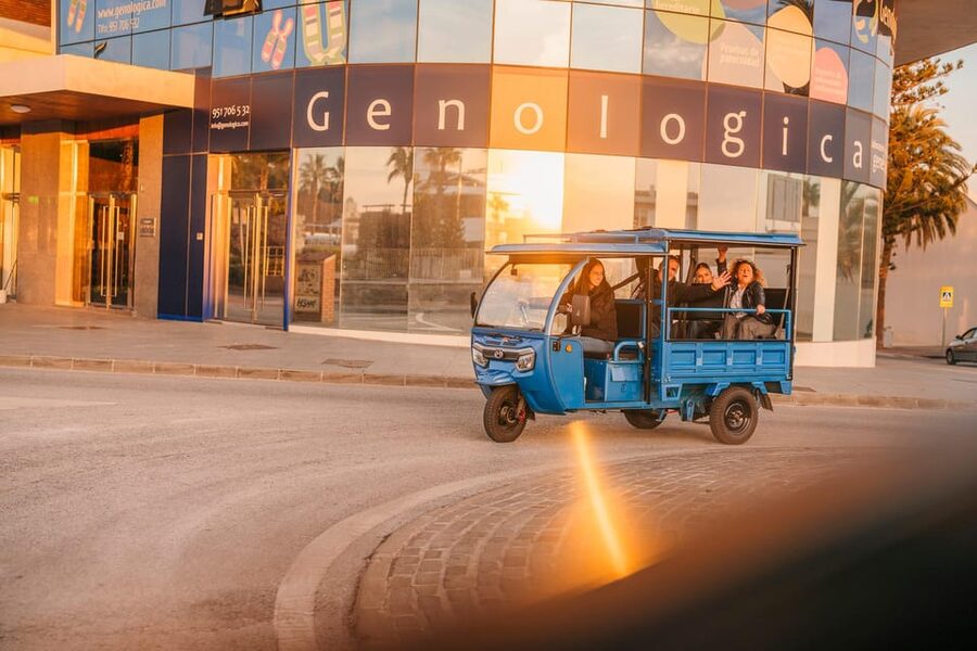 Málaga 1-hour by TukTuki: Essential and Private Tour - Centre Pompidou Malaga Visit: Art in the Middle of a City-Seeing Loop