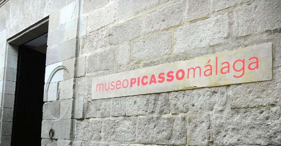 Málaga: 2-Hour Picasso Museum Private Guided Tour - Málaga, the easiest city to feel Picasso’s roots