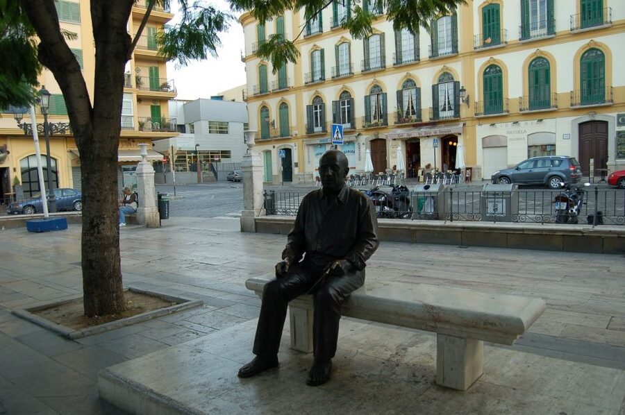Málaga: 2-Hour Picasso Museum Private Guided Tour - Plaza de la Merced and Casa Natal, where the story begins