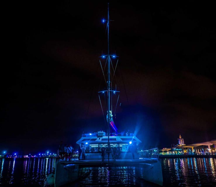 Malaga: A Sea of Stars Nighttime Stargazing Catamaran Tour - Language Choice and the Practical Reality of Audio