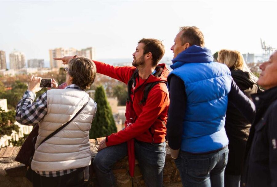 Málaga: Alcazaba and Roman Theatre Guided Tour With Entry - Fast-Track Start at the Glass Pyramid