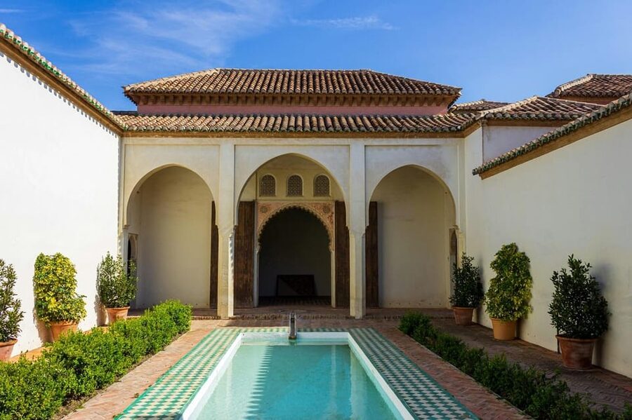 Malaga: Alcazaba and Roman Theatre Private Tour With Tickets - Why the Roman Theatre and Alcazaba fit together in 1.5 hours