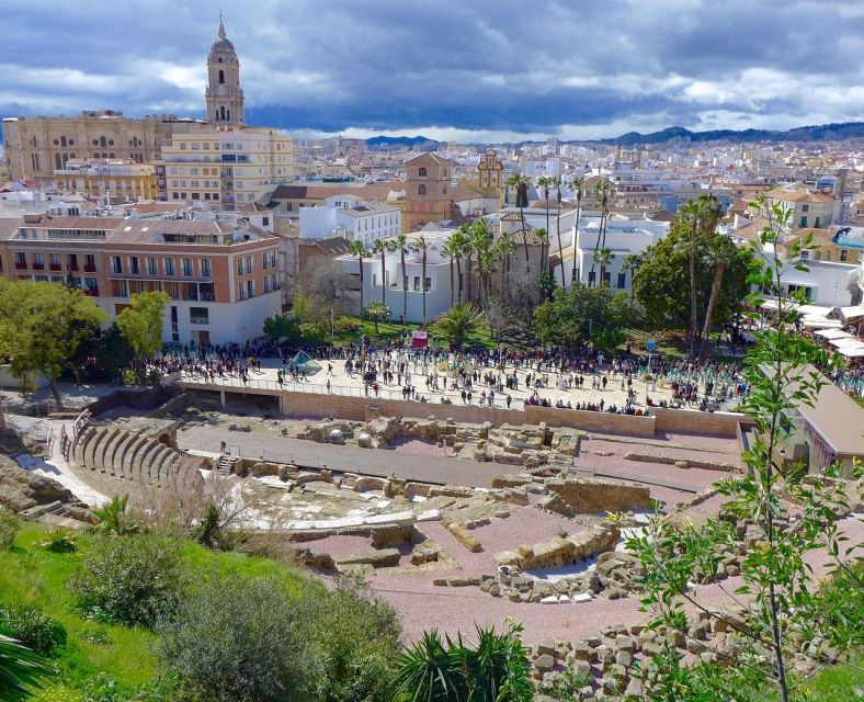 Malaga: Alcazaba and Roman Theatre Private Tour With Tickets - Roman Theatre time: official guide, real atmosphere, and key context