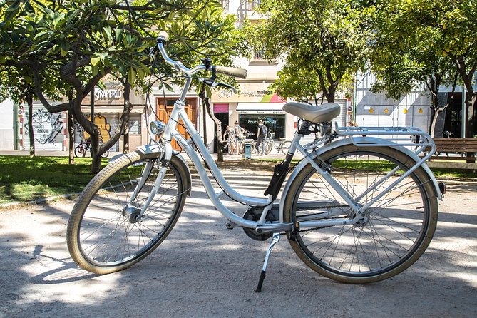 Malaga Bike Rental - Meeting at C. Vendeja, 6 and getting on the bike by 10:00 am
