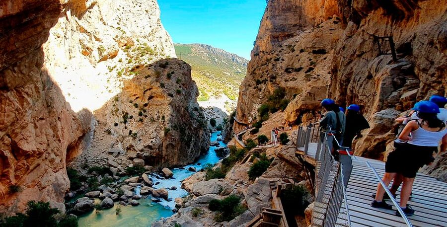 Málaga: Caminito del Rey Guided Tour with Transportation - Entering Caminito del Rey: what the walk really asks of you