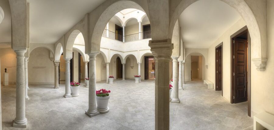 Málaga: Carmen Thyssen Museum Ticket - Precieuz style, Naturalist and Romantic works: what to look for