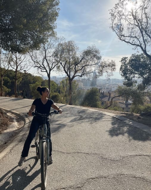 Malaga: Castle Hill and Fisherman Village E-Bike Tour - Guides, safety, and what the best rides have in common