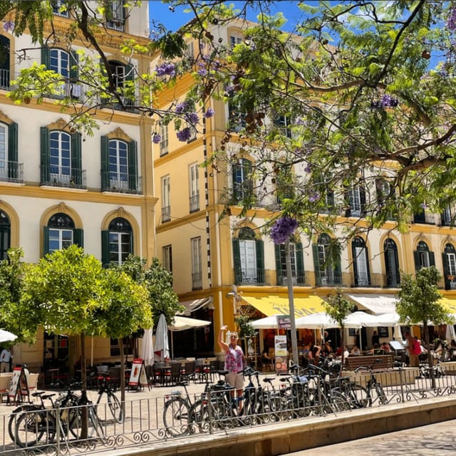 Malaga: Castle Hill and Fisherman Village E-Bike Tour - Price and timing for a 3-hour Malaga power ride