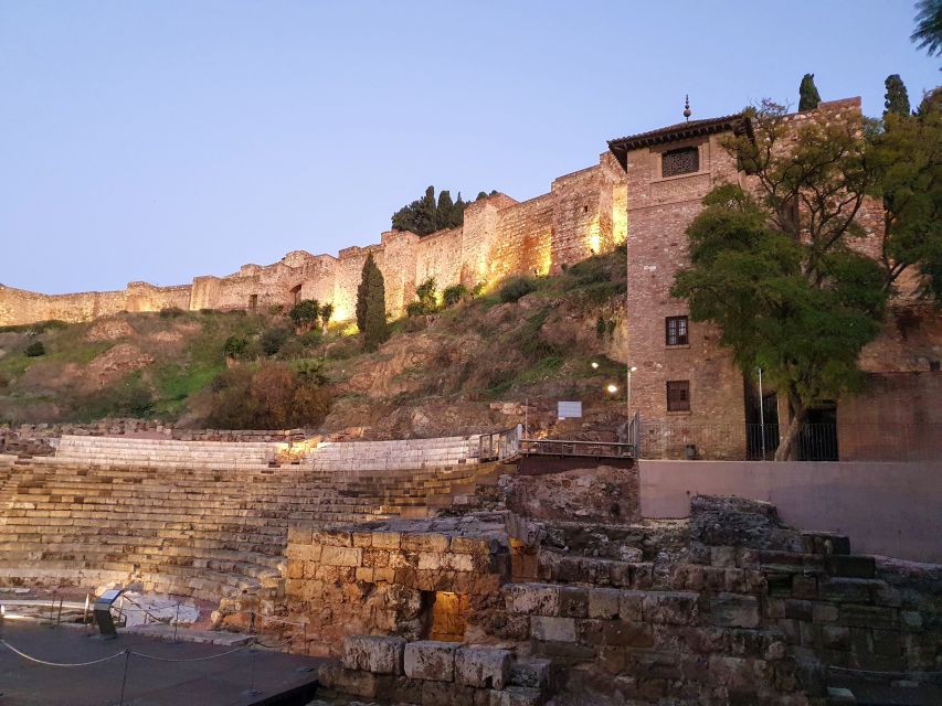 Málaga: Cathedral, Alcazaba, Roman Theater Walking Tour - Why the Guide Quality Matters (And Names You Might Hear)