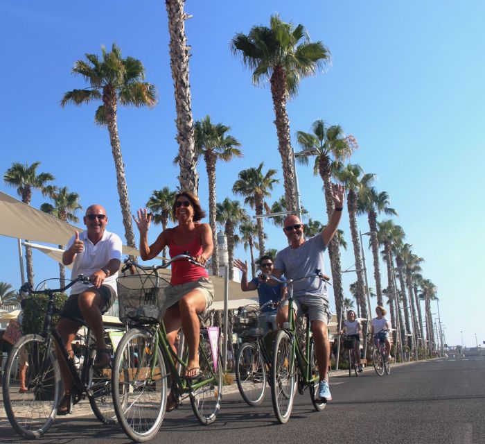 Malaga: City Bike Rental with Self-Guided Cycling Route - West Toward SOHO Street Art, CAC, and Torremolinos