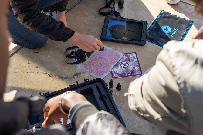Malaga city game: Operation Mindfall - How the clues work, and why teamwork is the whole point
