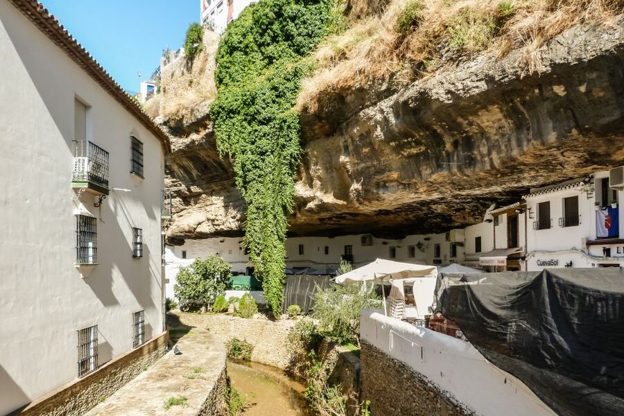 Málaga & Costa del Sol: Ronda and Setenil de las Bodegas - Guides and real-world feel: what you should expect from the tour team