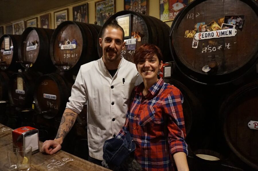 Malaga: Flamenco, Tapas, and Wine Tour - Calle Carretería: the Andalusian tavern feel you are looking for