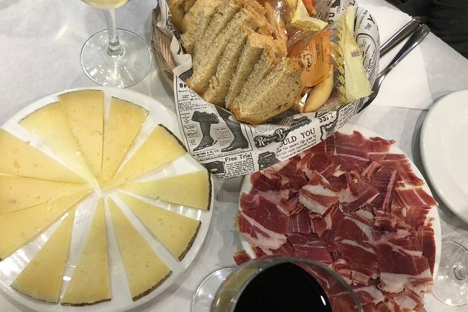 Malaga Food Tour: Tapas, Drinks and Delights with a Local - The Guide Makes the Difference: Jose, Rosario, and the Group Energy
