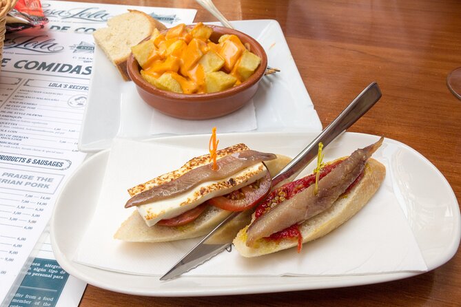Malaga Food Tour: Tapas, Drinks and Delights with a Local - Vegetarian Options, Allergies, and What You Should Tell the Guide