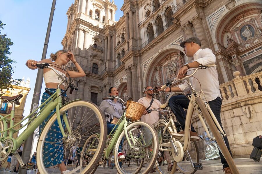 Málaga: Highlights, Hidden Gems and Coast Vintage Bike Tour - Where the ride starts: Pl. de Montaño and Plaza de la Merced