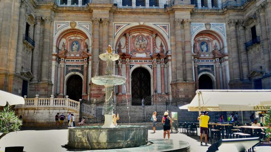 Málaga: Historic Center Tour with Local Guide - Constitution Square: A Break in the Story That Still Moves It Forward