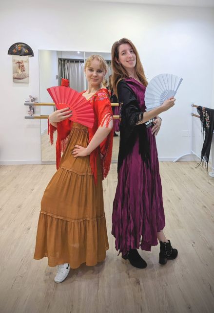 Málaga: Learn to dance flamenco rumba in 45 minutes - How a 45-minute flamenco rumba class works in Málaga