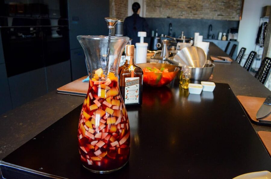 Málaga: Paella and Sangria Cooking Class with Market Visit - Key highlights in a nutshell