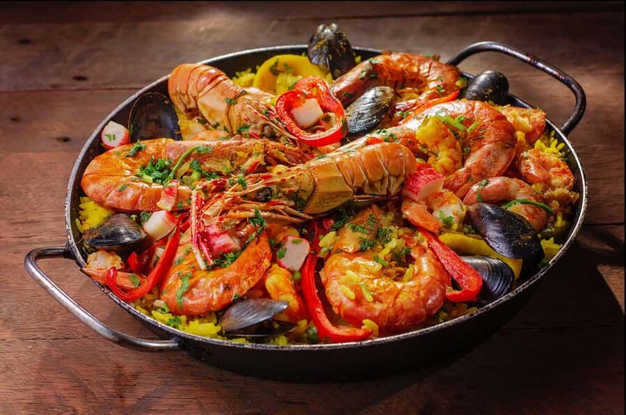 Malaga: Paella and Tapas Tour with The Best Flamenco Show - How the Night Is Built, 4 Hours That Actually Feel Like a Plan