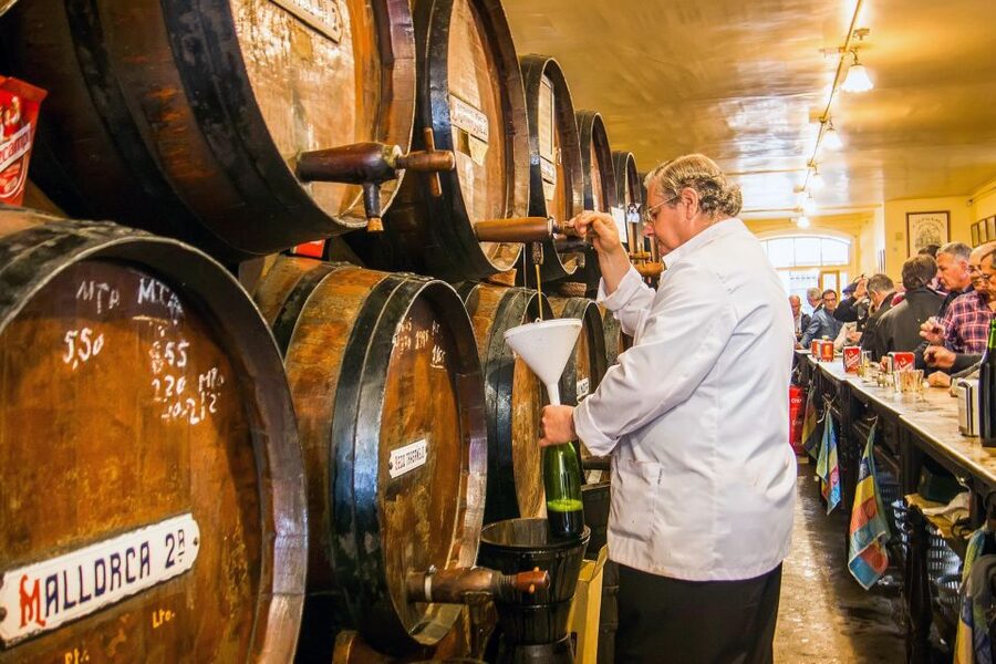 Malaga: Paella and Tapas Tour with The Best Flamenco Show - Who This Tour Fits Best (And Who Should Skip It)