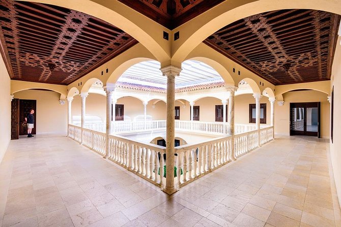 Málaga Picasso Museum Private Guided Tour - Should you book it?